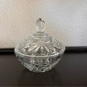 Vintage 1960's Early American Prescut Retro Anchor Hocking Crystal Candy Dish